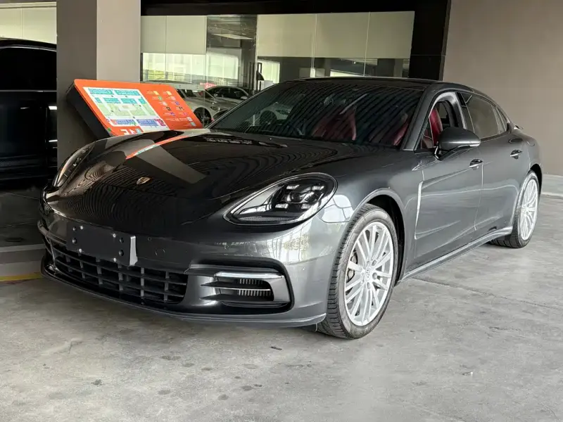 Porsche Panamera, 2019