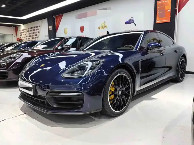 Porsche Panamera, 2022