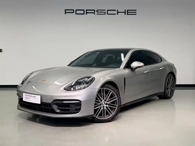 Porsche Panamera, 2022