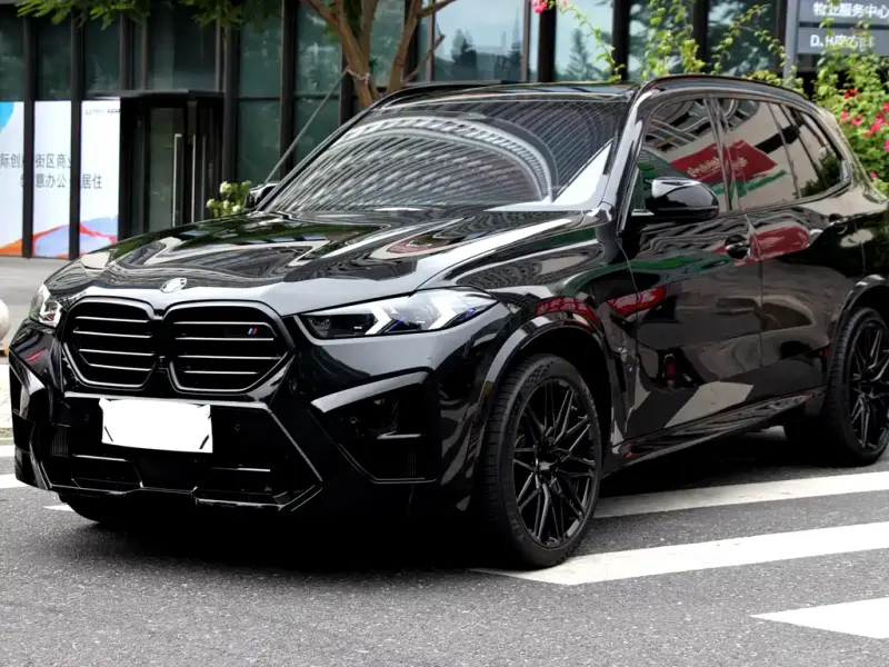 BMW X5 M, 2025