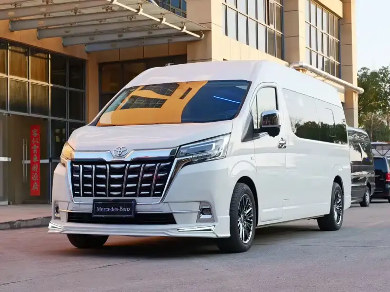 Toyota Hiace, 2025
