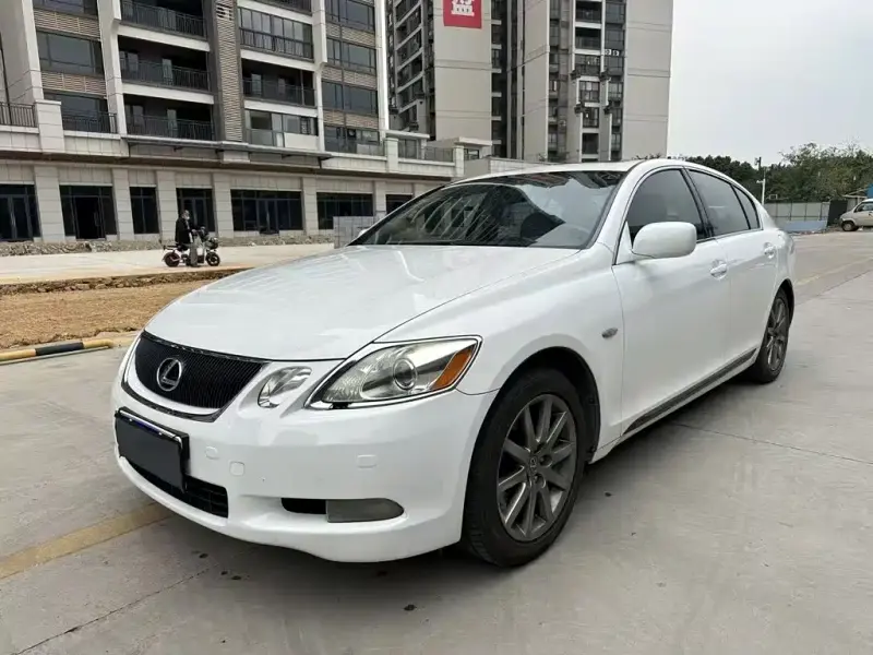 Lexus GS, 2005