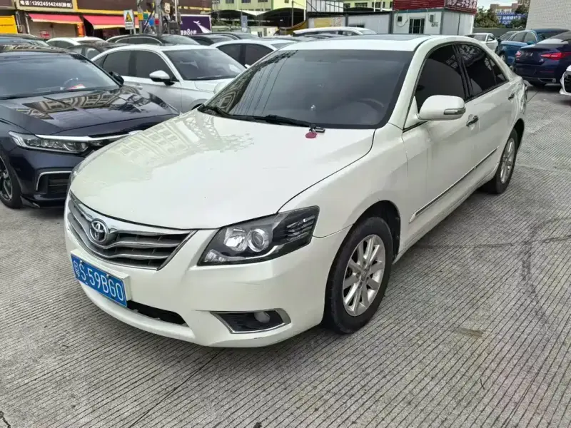 Toyota Camry, 2015