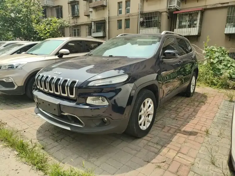 Jeep Cherokee, 2016