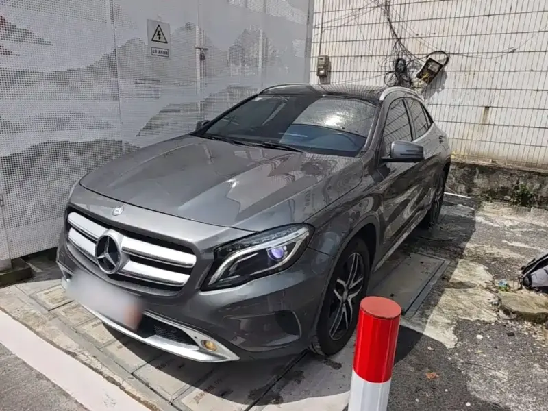 Mercedes-Benz GLA, 2016