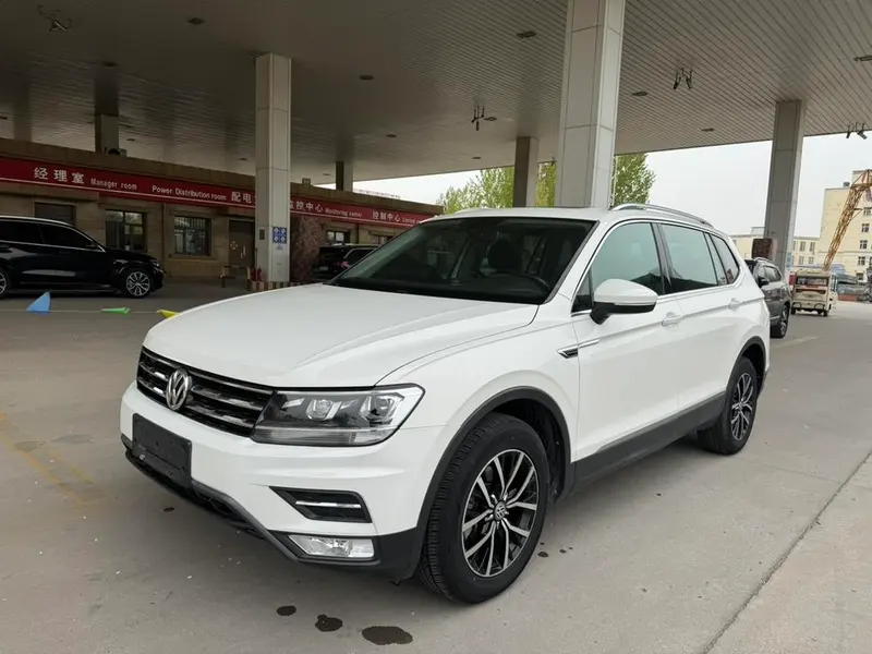 Volkswagen Tiguan L, 2017
