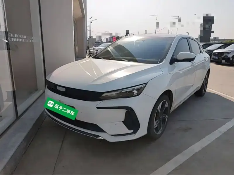 Geely L HiP, 2023