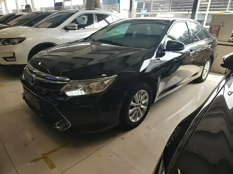 Toyota Camry, 2016