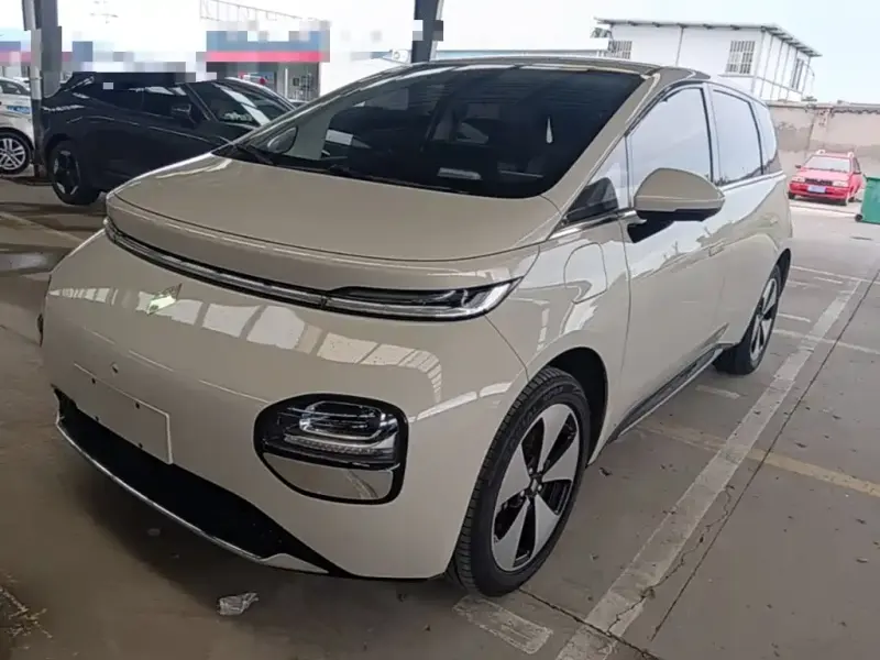 Baojun Yunduo, 2024
