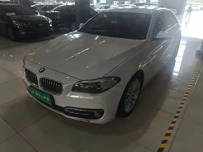 BMW 5 Series, 2015