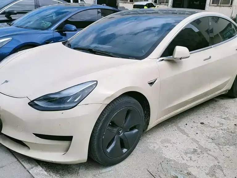Tesla Model 3, 2020