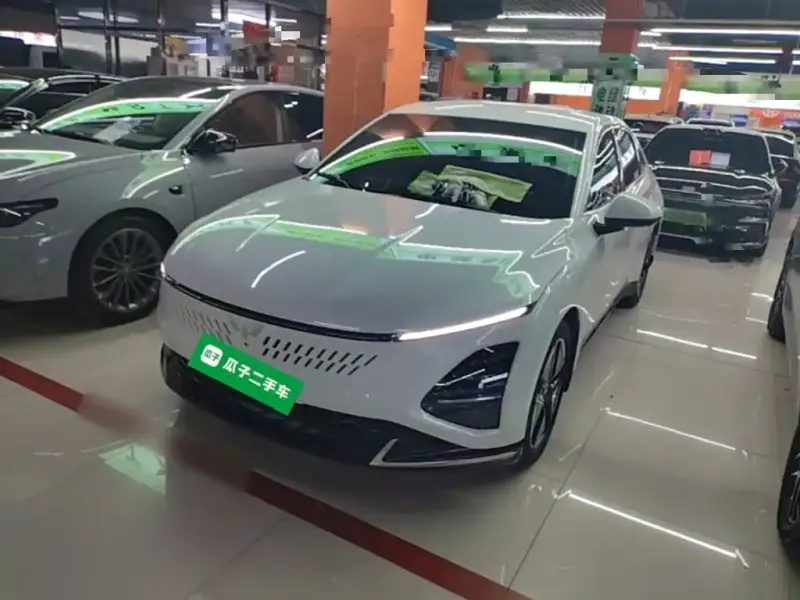 Wuling Xingguang, 2024