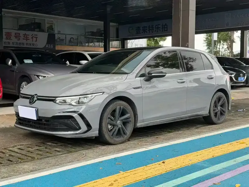 Volkswagen Golf, 2021