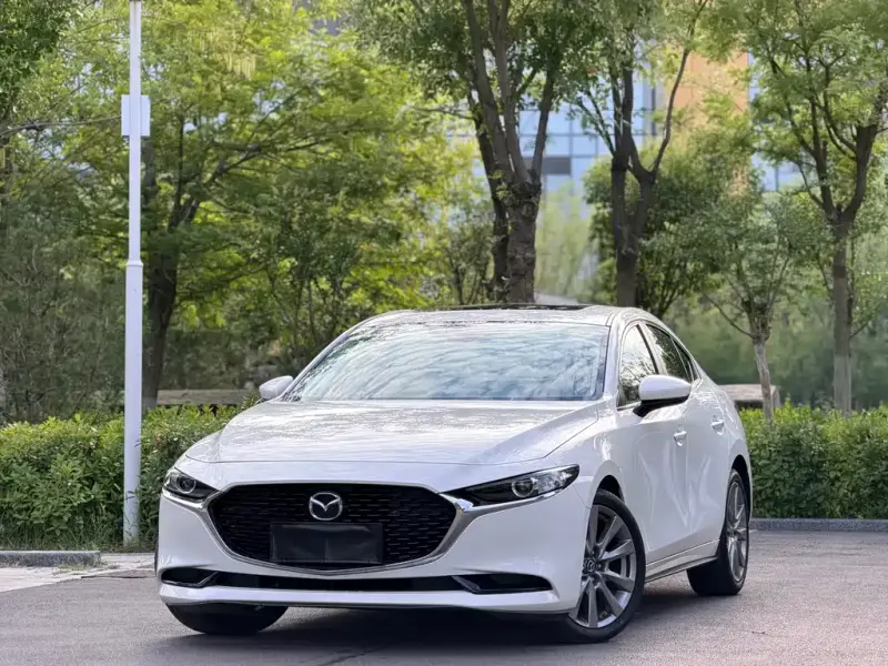 Mazda 3 Axela, 2024