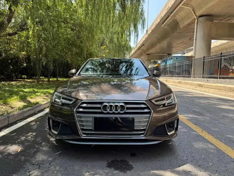 Audi A4L, 2019