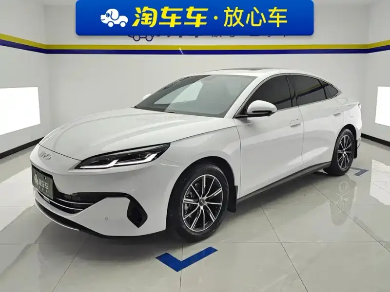 BYD 06, 2025