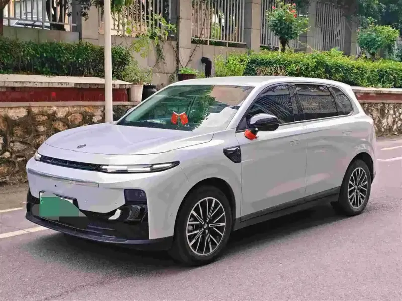 Leapmotor B10, 2025