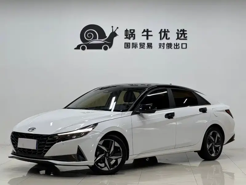 Hyundai Elantra, 2023