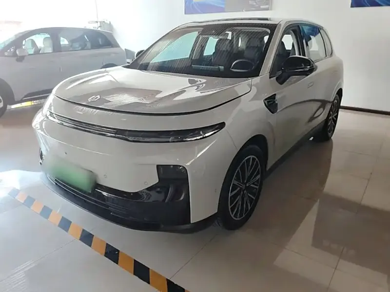 Leapmotor B10, 2025