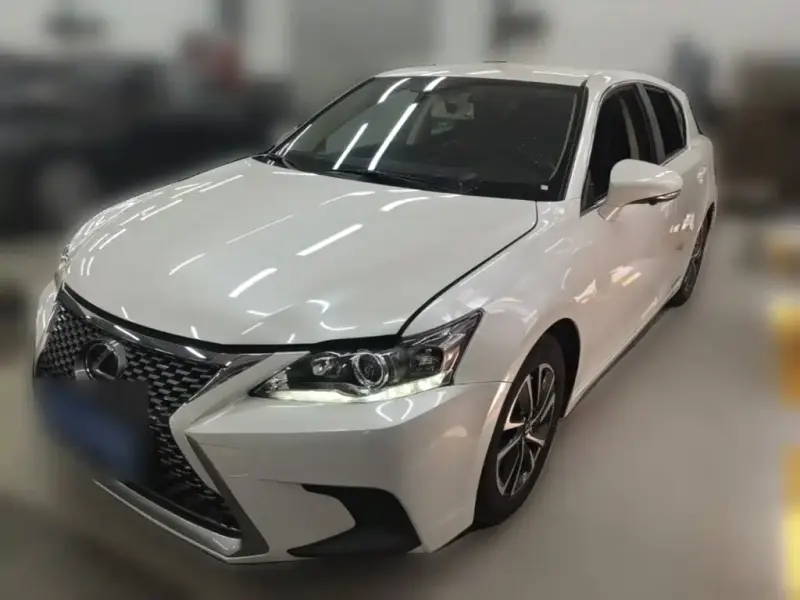 Lexus CT, 2018