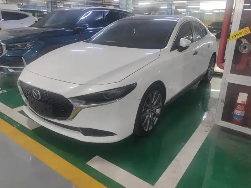 Mazda 3 Axela, 2022