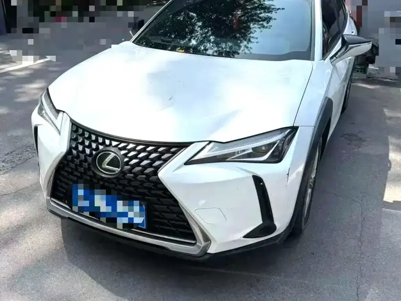 Lexus UX, 2020