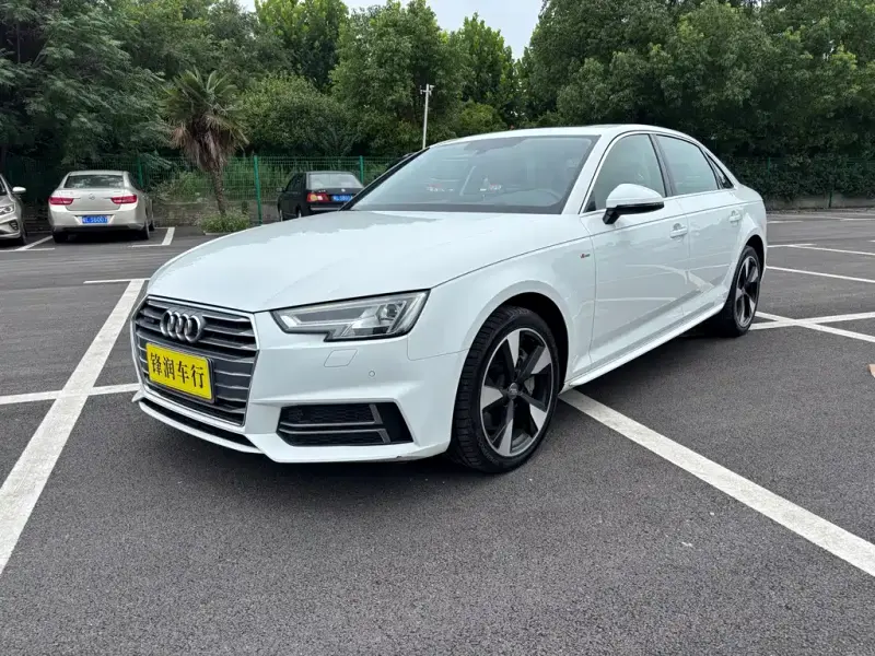 Audi A4L, 2017