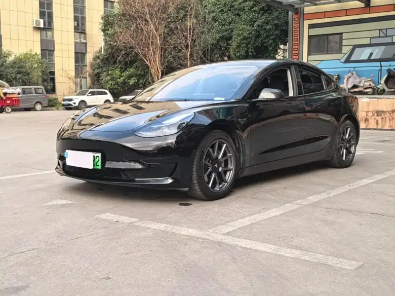 Tesla Model 3, 2021