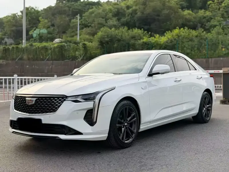Cadillac CT4, 2022