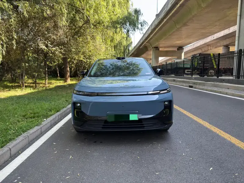 Leapmotor B10, 2025