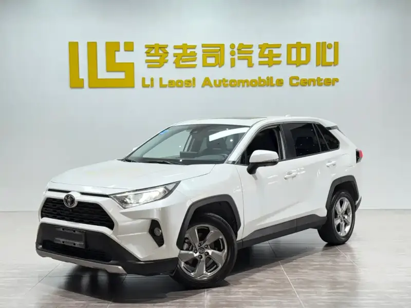 Toyota RAV4, 2021