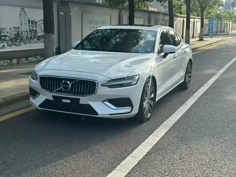 Volvo S60, 2021