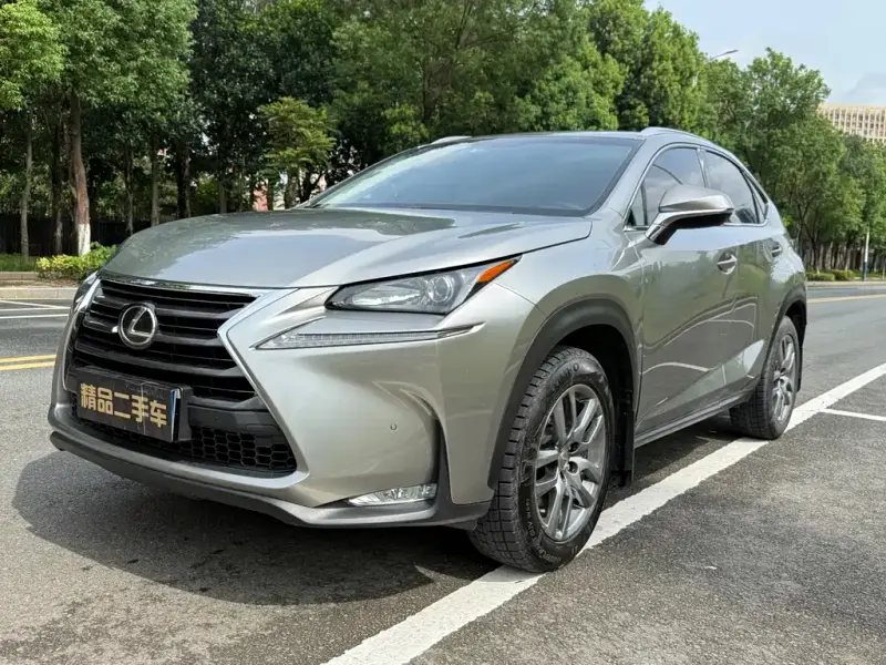 Lexus NX, 2016