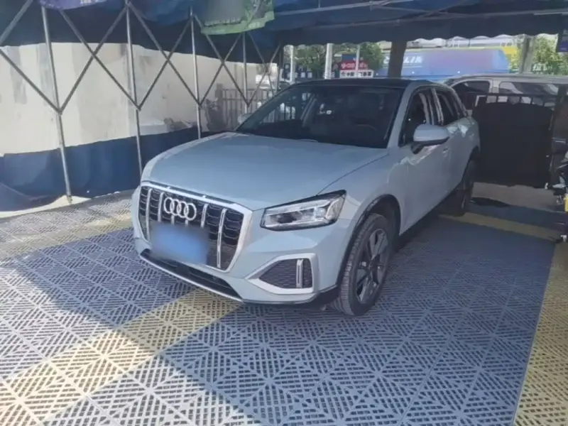 Audi Q2L, 2023