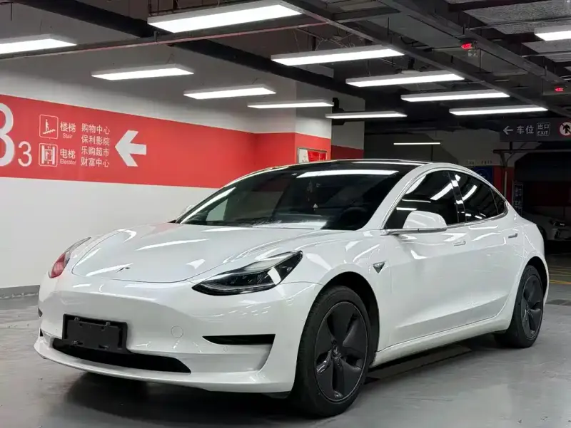 Tesla Model 3, 2020