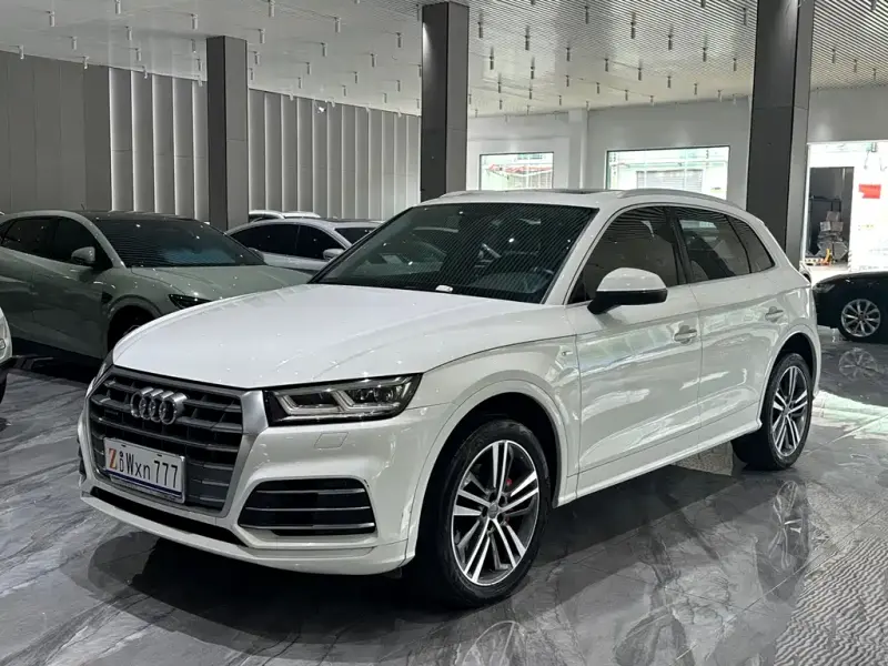 Audi Q5L, 2019