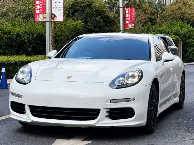 Porsche Panamera, 2013
