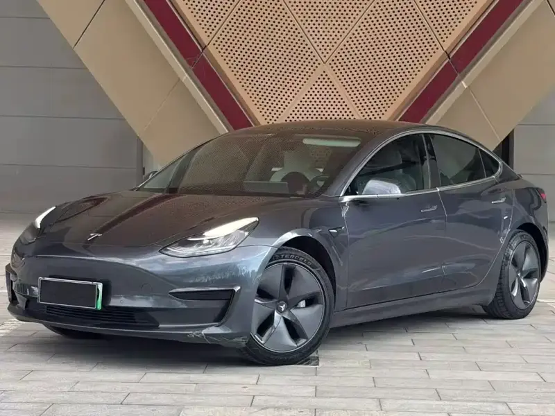 Tesla Model 3, 2019