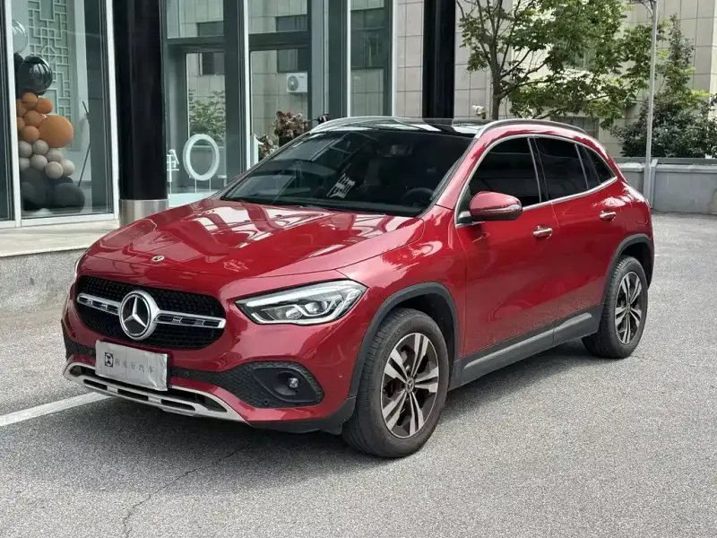 Mercedes-Benz GLA, 2021