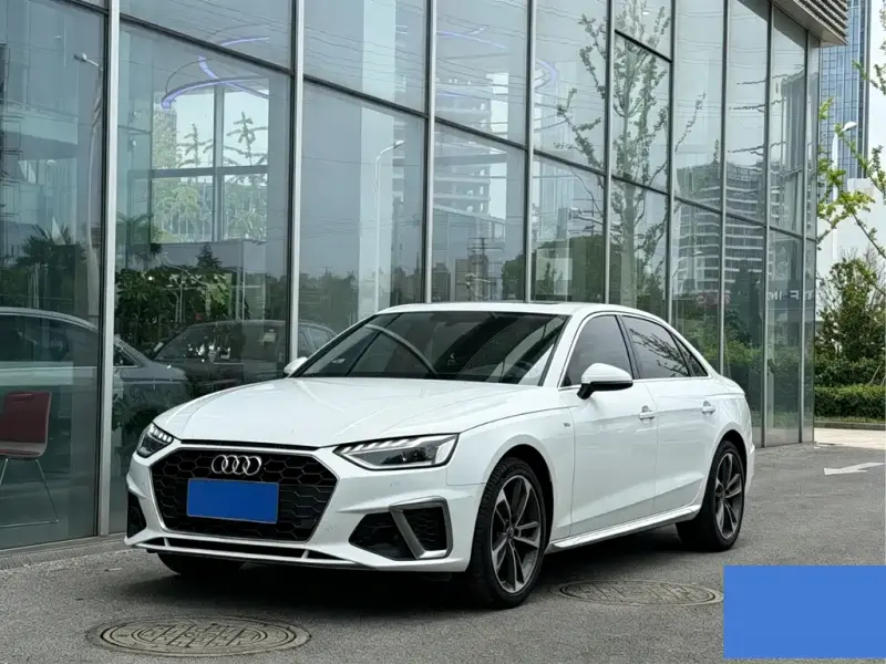 Audi A4L, 2021