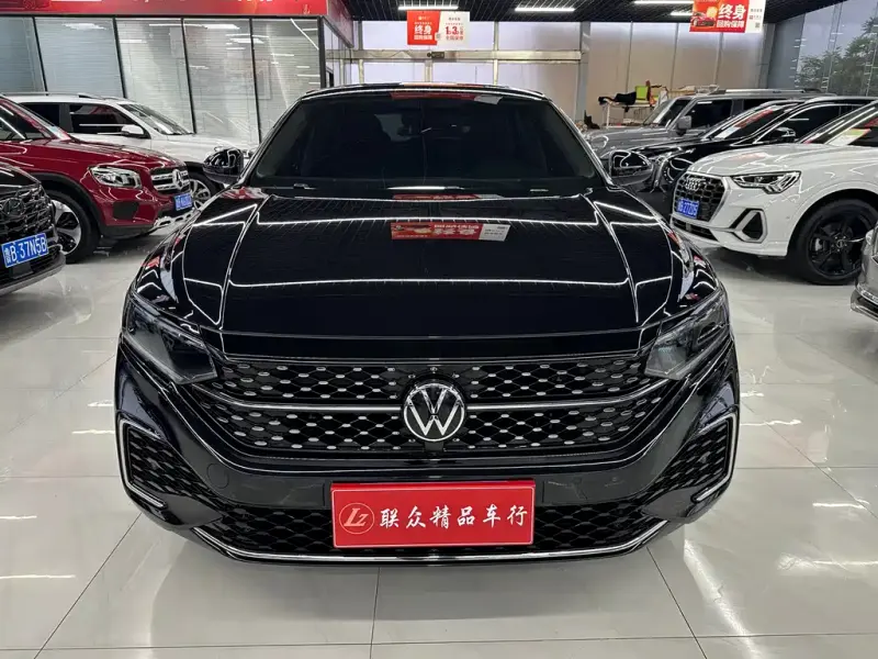 Volkswagen Passat, 2022