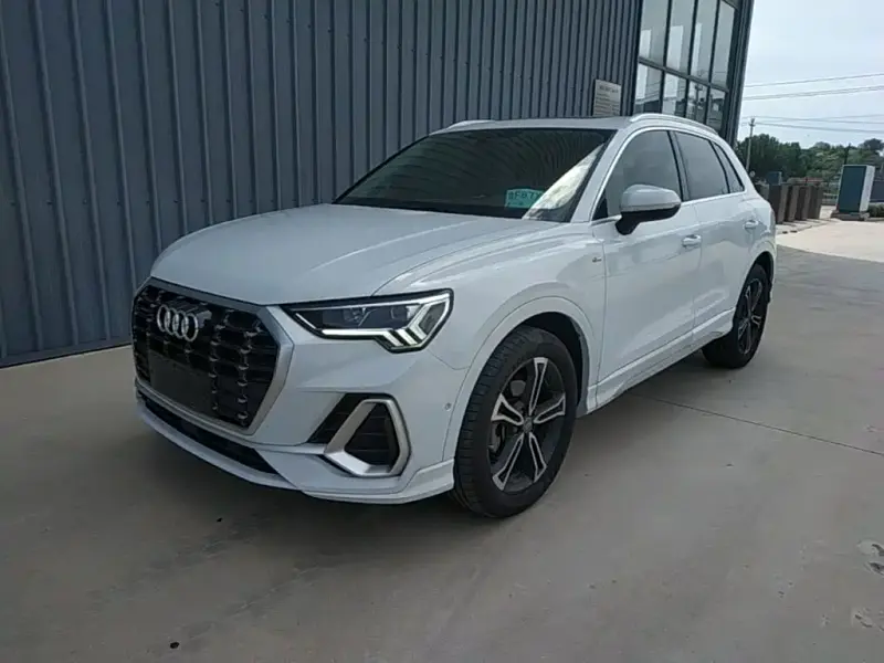 Audi Q3, 2021