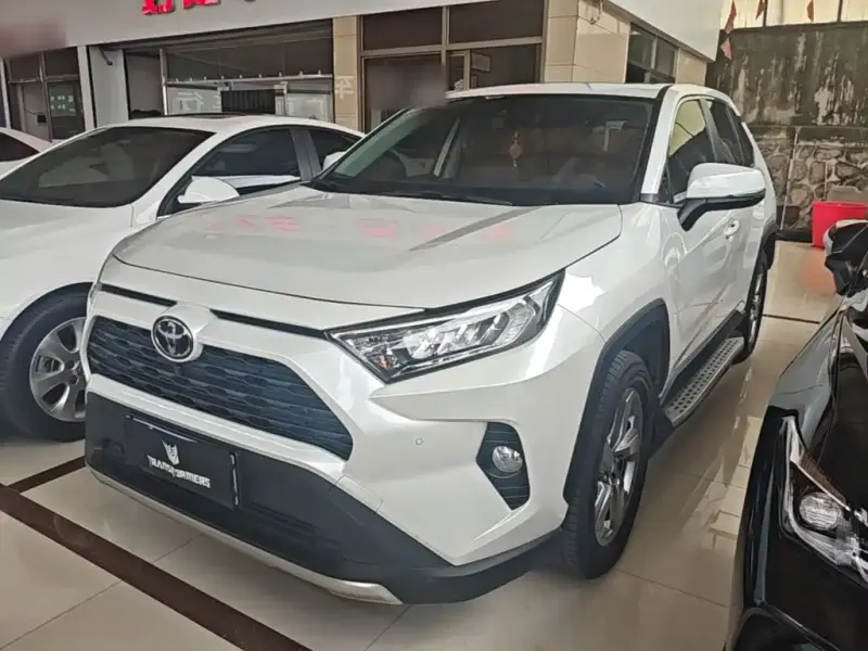 Toyota RAV4, 2023