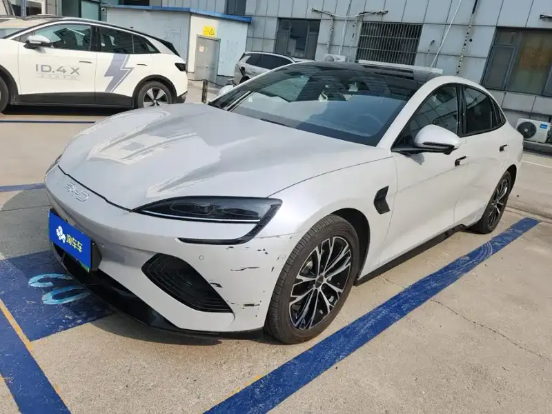 BYD Seal, 2025