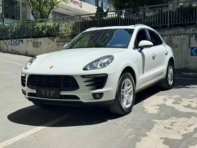 Porsche Macan, 2016