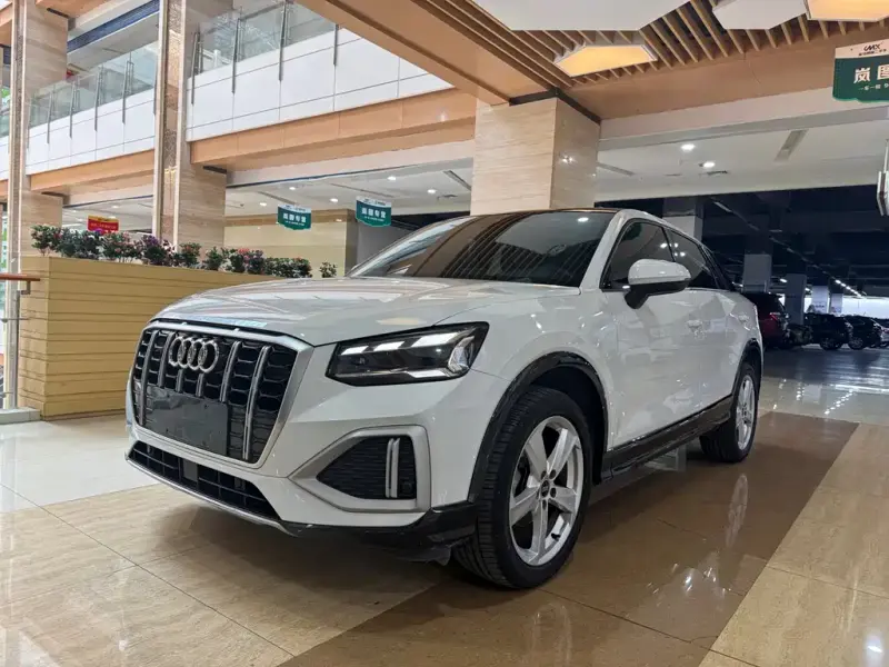 Audi Q2L, 2023