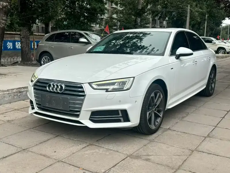 Audi A4L, 2018
