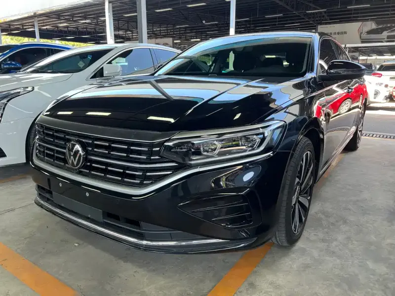 Volkswagen Passat, 2023