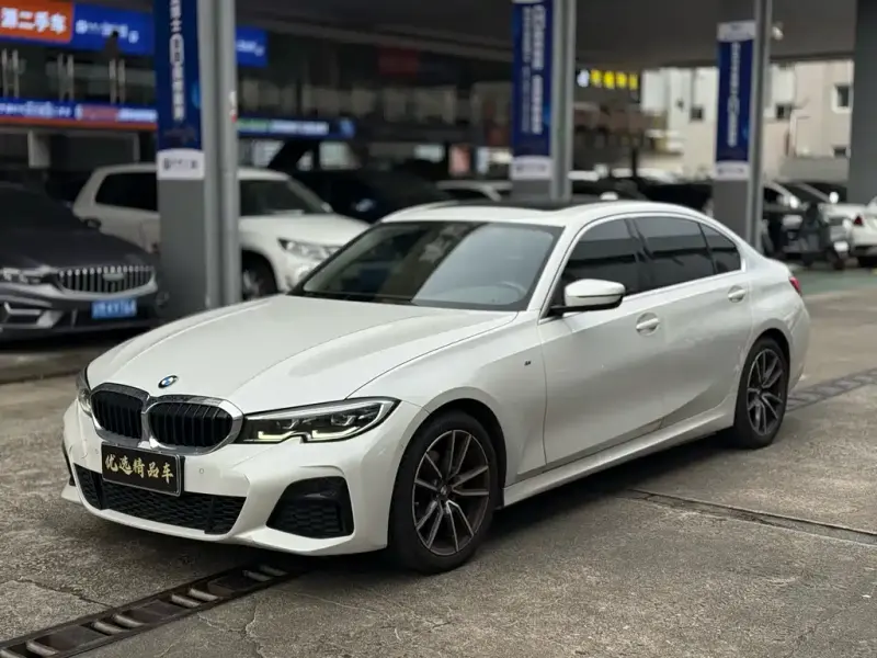 BMW 3 Series, 2021