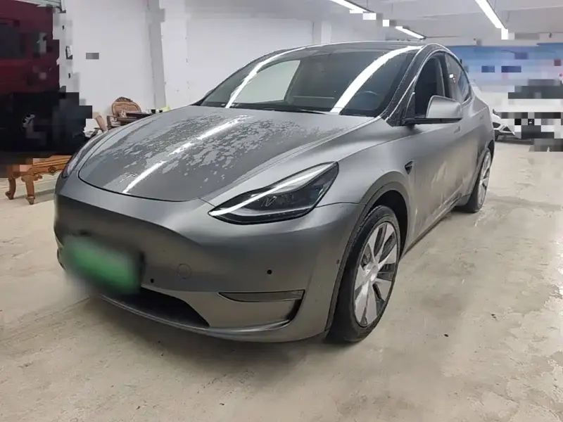 Tesla Model Y, 2021